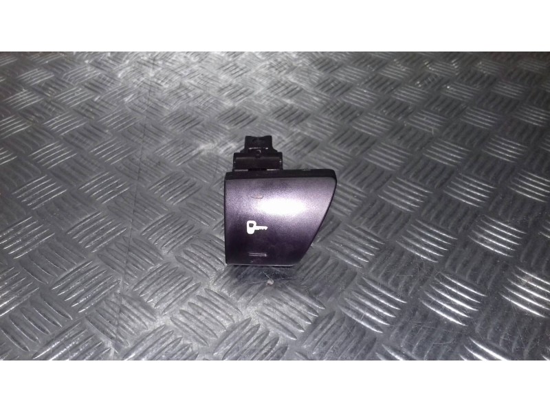 Recambio de interruptor para peugeot 307 (s1) xt referencia OEM IAM 96366684XT  CIERRE PUERTAS