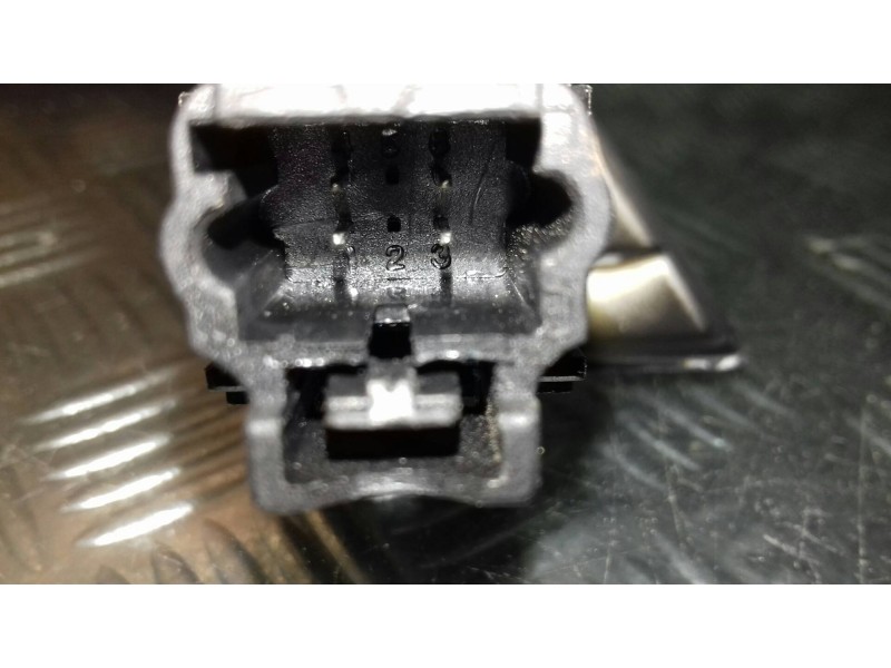 Recambio de interruptor para peugeot 307 (s1) xt referencia OEM IAM 96366684XT  CIERRE PUERTAS