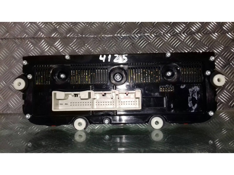 Recambio de mando climatizador para volkswagen golf v berlina (1k1) highline referencia OEM IAM 74641420  