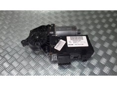 Recambio de motor elevalunas delantero derecho para peugeot 307 (s1) xt referencia OEM IAM 9634457480 0130821766 BROSE 2