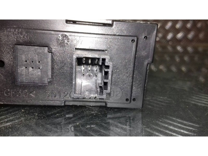 Recambio de motor elevalunas delantero derecho para peugeot 307 (s1) xt referencia OEM IAM 9634457480 0130821766 BROSE