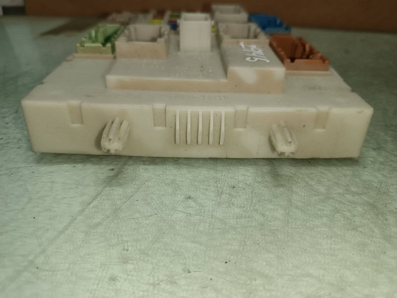 Recambio de caja reles / fusibles para ford focus lim. (cb8) sport referencia OEM IAM BV6N14A073  