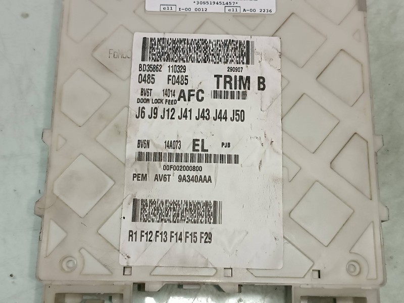 Recambio de caja reles / fusibles para ford focus lim. (cb8) sport referencia OEM IAM BV6N14A073  