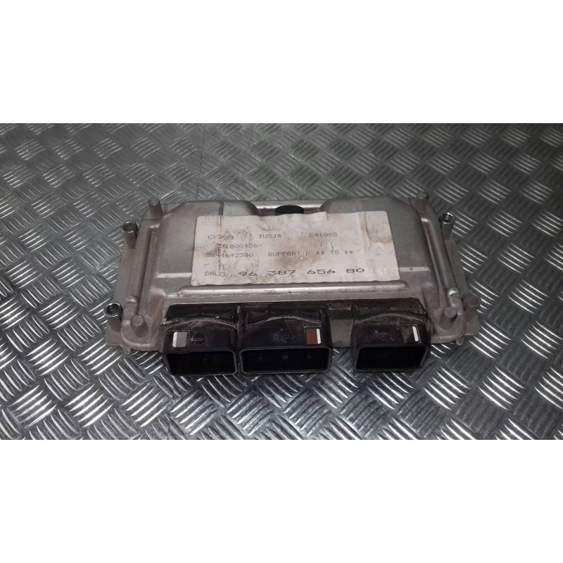 Recambio de centralita motor uce para peugeot 307 (s1) xt referencia OEM IAM 9638765680 0261206943 BOSCH