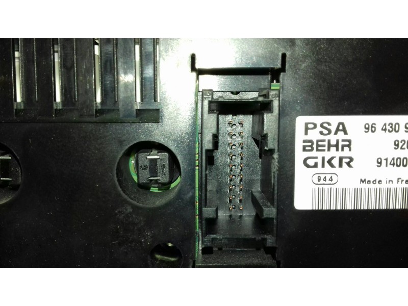 Recambio de mando climatizador para peugeot 307 (s1) xt referencia OEM IAM 96430991XT 9205401 BEHR