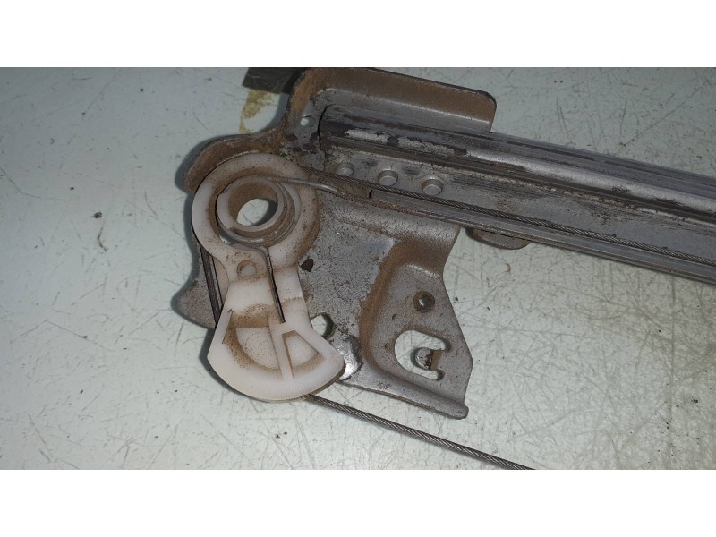 Recambio de elevalunas delantero derecho para citroen c3 1.4 hdi premier referencia OEM IAM 963912  ELECTRICO