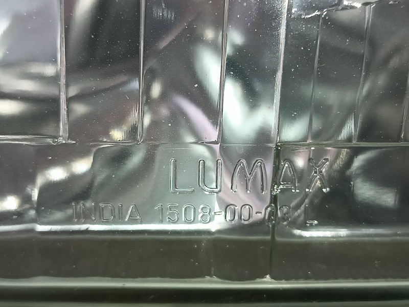 Recambio de faro izquierdo para tata safari 2.0 referencia OEM IAM 15080003L  