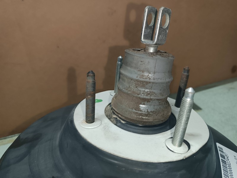 Recambio de servofreno para ford focus lim. titanium referencia OEM IAM DV612B195SD 03786263334 ATE