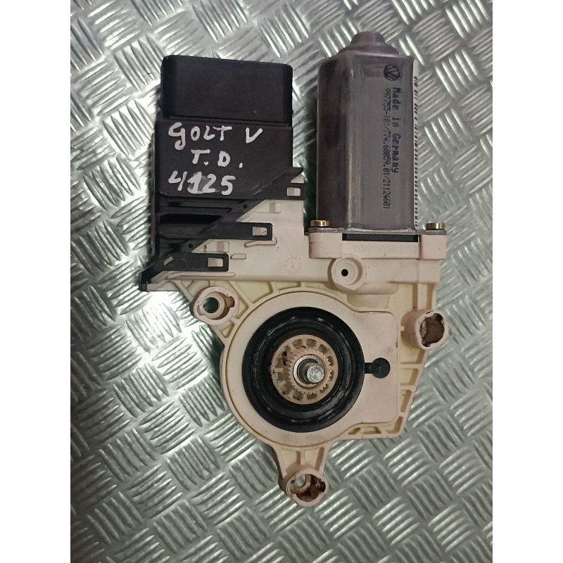 Recambio de motor elevalunas trasero derecho para volkswagen golf v berlina (1k1) highline referencia OEM IAM 1K0959704C 9977551