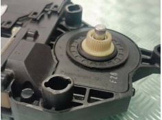 Recambio de motor elevalunas delantero izquierdo para peugeot 307 (s1) xt referencia OEM IAM 9634457580 0130821767 BROSE 2