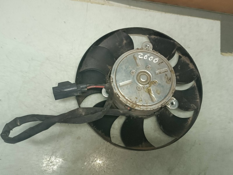 Recambio de electroventilador para ford focus lim. titanium referencia OEM IAM 5YY0564 5000950 3T256217