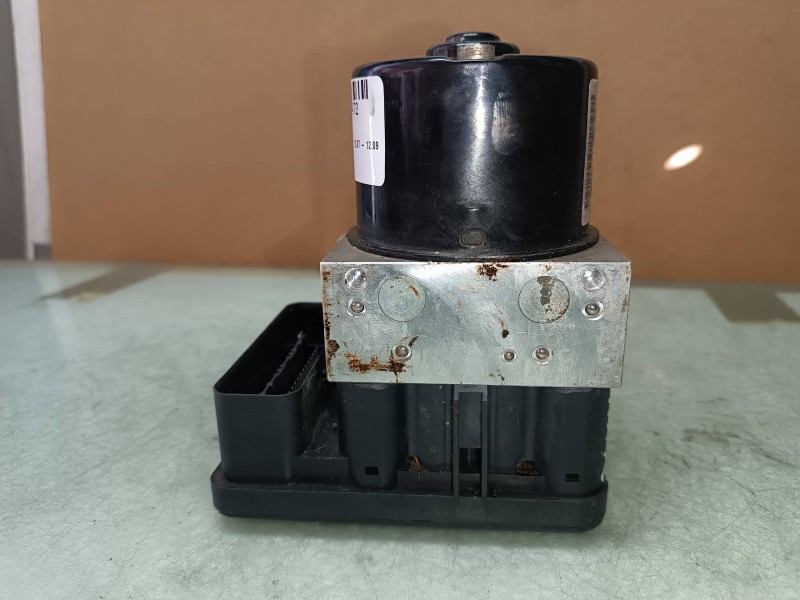 Recambio de abs para ford focus lim. (cb4) titanium referencia OEM IAM 8M512C405AA 10096001273 10020603224