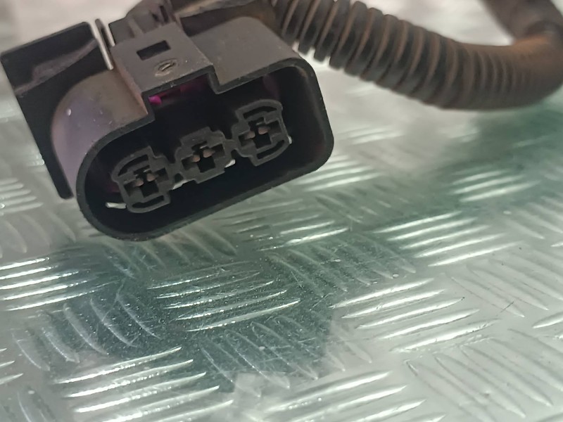 Recambio de electroventilador para seat leon (1m1) signo referencia OEM IAM 1J0121206D  CONECTOR 3 PINES