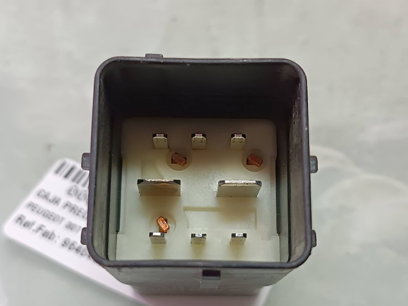 Recambio de caja precalentamiento para peugeot 307 (s1) xs referencia OEM IAM 9640469680 51252002 G.CARTIER