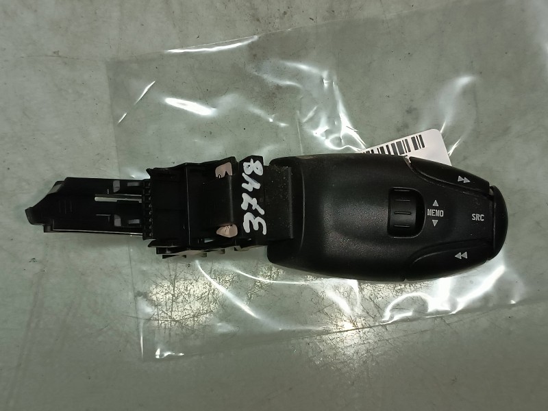 Recambio de mando multifuncion para peugeot 407 st confort referencia OEM IAM 9641796480  RADIO Y TELEFONO