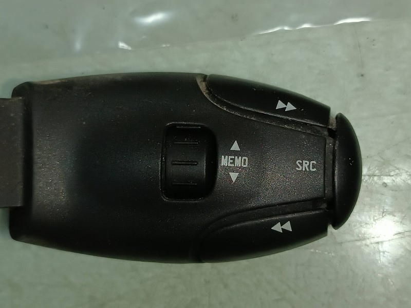 Recambio de mando multifuncion para peugeot 407 st confort referencia OEM IAM 9641796480  RADIO Y TELEFONO
