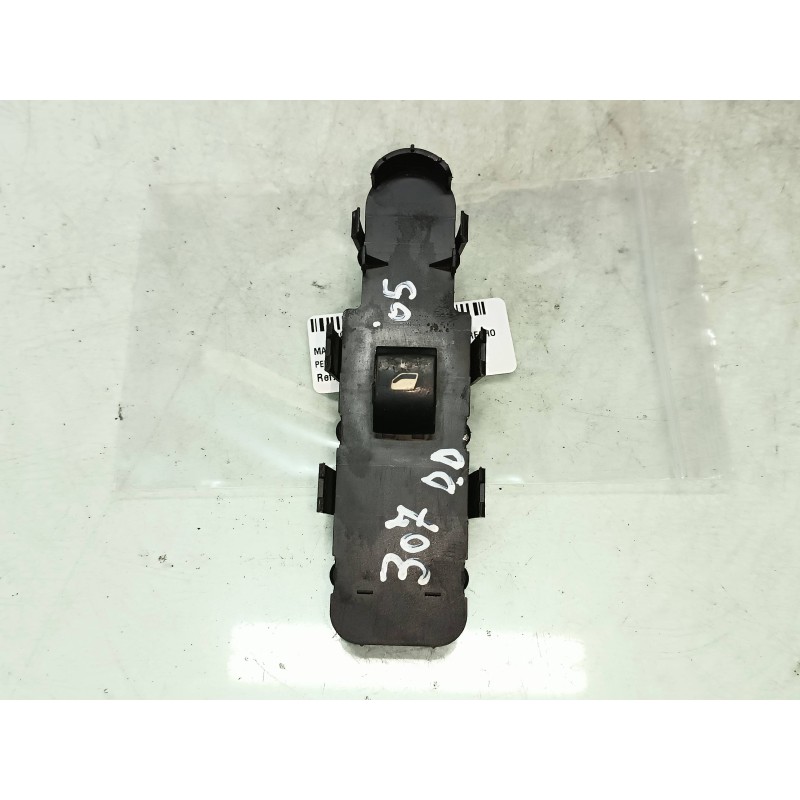 Recambio de mando elevalunas delantero derecho para peugeot 307 (s1) xs referencia OEM IAM 96351625XT  CONECTOR 4 PINES