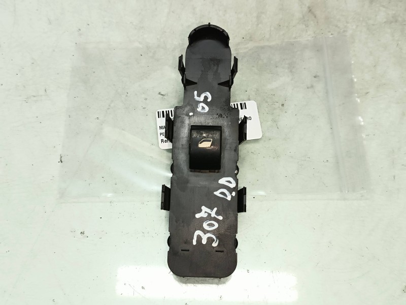 Recambio de mando elevalunas delantero derecho para peugeot 307 (s1) xs referencia OEM IAM 96351625XT  CONECTOR 4 PINES