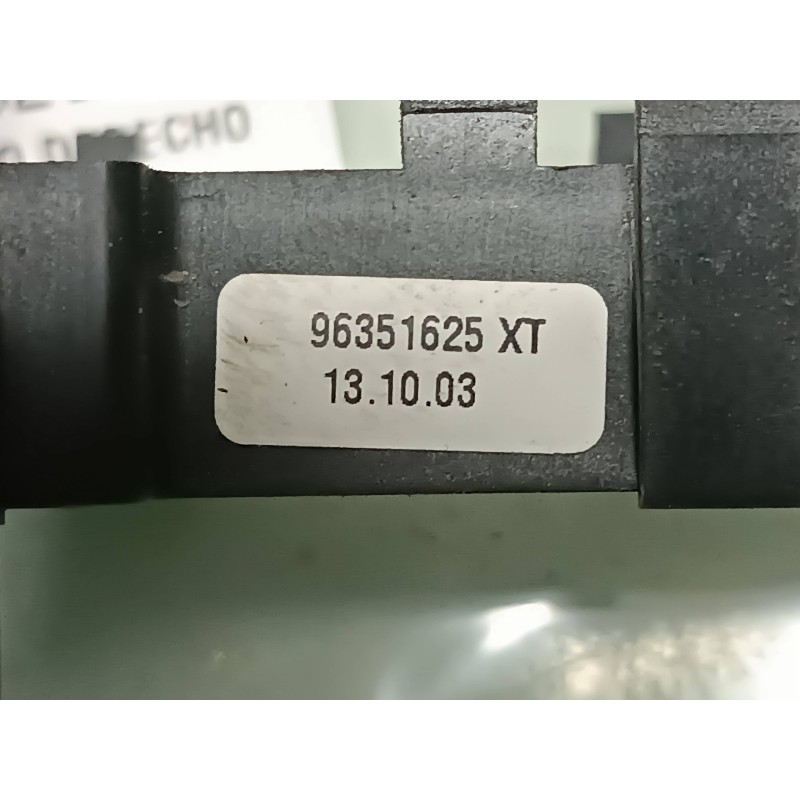 Recambio de mando elevalunas delantero derecho para peugeot 307 (s1) xs referencia OEM IAM 96351625XT  CONECTOR 4 PINES