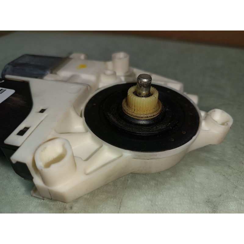 Recambio de motor elevalunas delantero izquierdo para peugeot 407 st confort referencia OEM IAM 9646594580 1137328125 0130822200