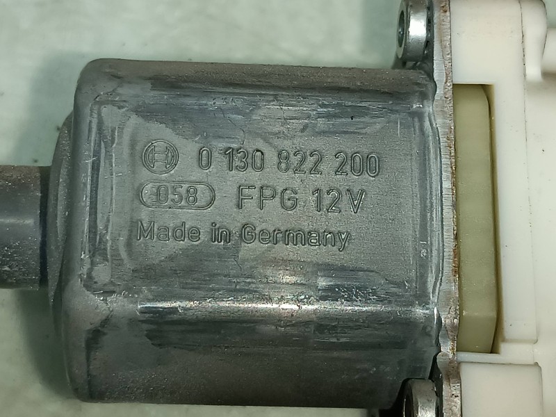 Recambio de motor elevalunas delantero izquierdo para peugeot 407 st confort referencia OEM IAM 9646594580 1137328125 0130822200