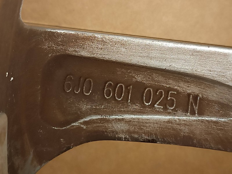 Recambio de juego llantas para seat ibiza (6p1) style referencia OEM IAM 6J0601025N 7.0JX16H2 ET43