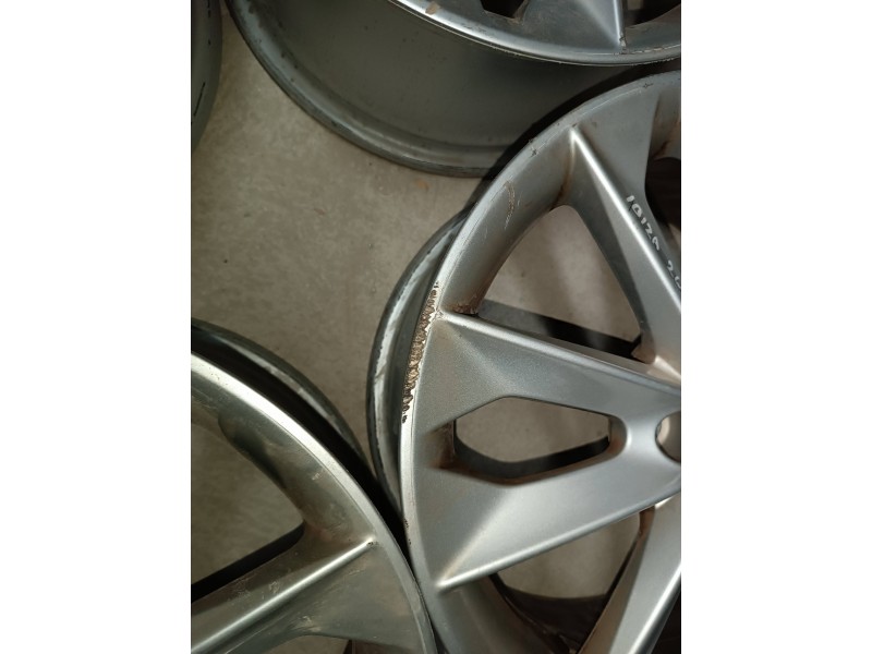 Recambio de juego llantas para seat ibiza (6p1) style referencia OEM IAM 6J0601025N 7.0JX16H2 ET43