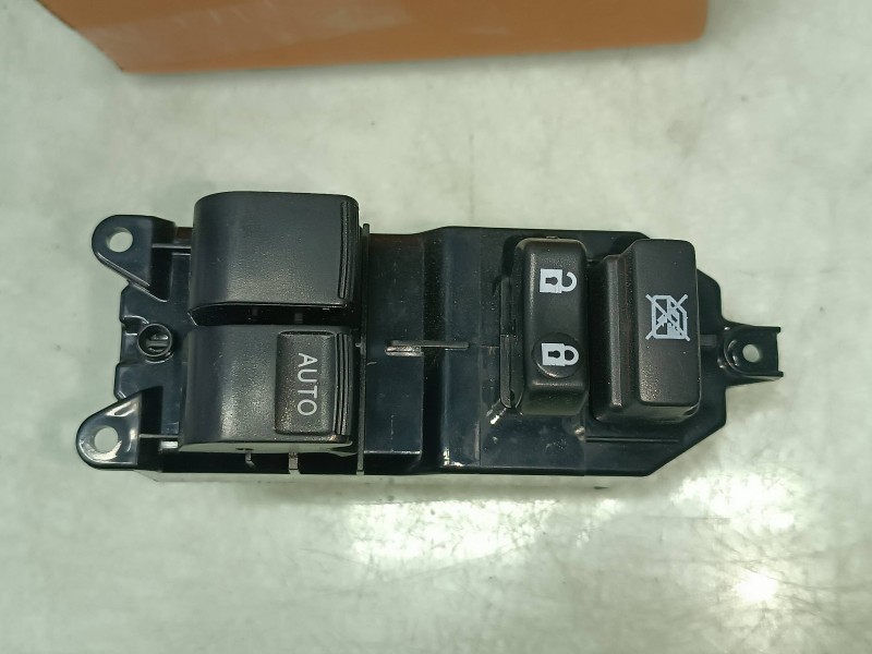 Recambio de mando elevalunas delantero derecho para toyota corolla (e15) luna referencia OEM IAM   CONDUCCION INGLESA