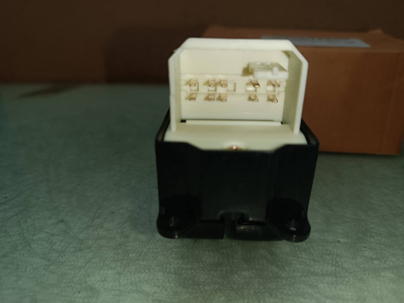 Recambio de mando elevalunas delantero derecho para toyota corolla (e15) luna referencia OEM IAM   CONDUCCION INGLESA