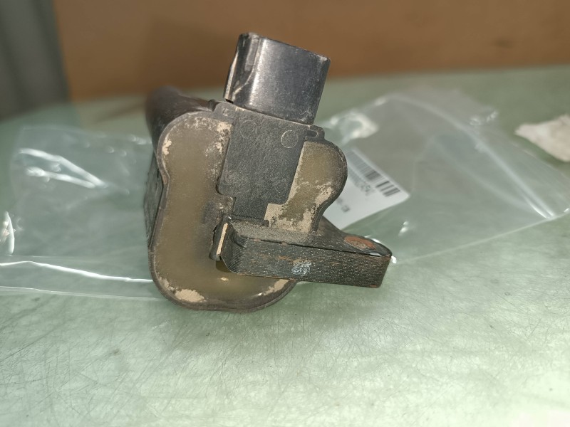 Recambio de bobina encendido para hyundai accent (lc) gls referencia OEM IAM PC992730126600  CONECTOR 2 PINES