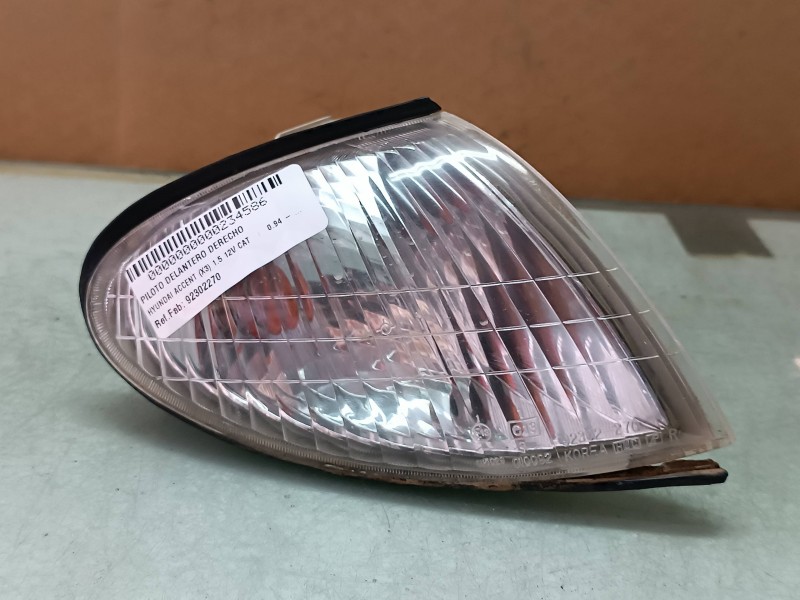 Recambio de piloto delantero derecho para hyundai accent (x3) 1.5 12v cat referencia OEM IAM 92302270 2357 