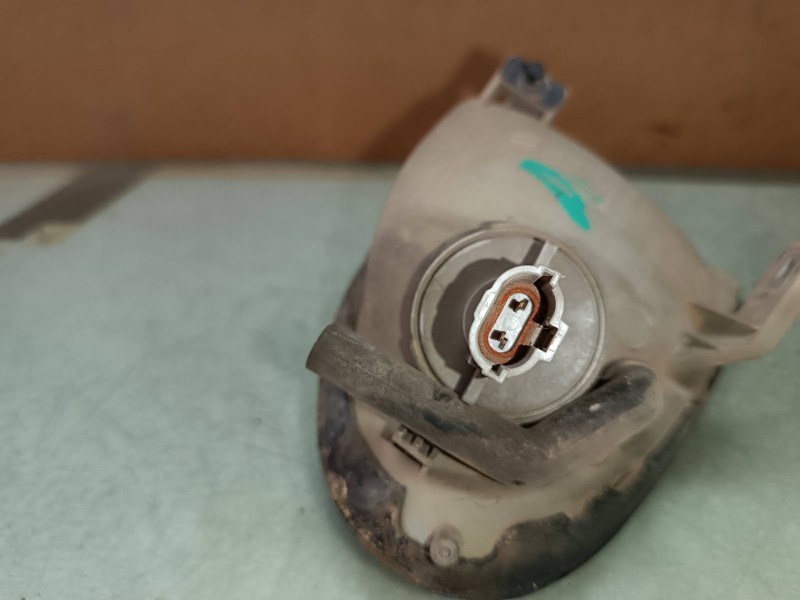 Recambio de piloto delantero derecho para hyundai accent (x3) 1.5 12v cat referencia OEM IAM 92302270 2357 