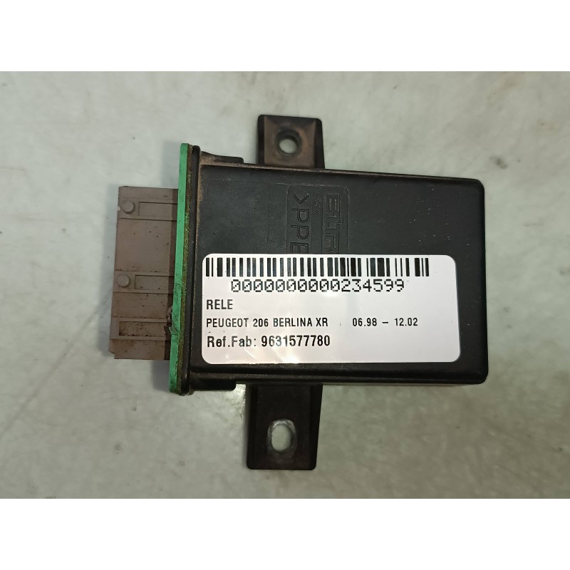 Recambio de rele para peugeot 206 berlina xr referencia OEM IAM 9631577780  CONECTOR 15 PINES