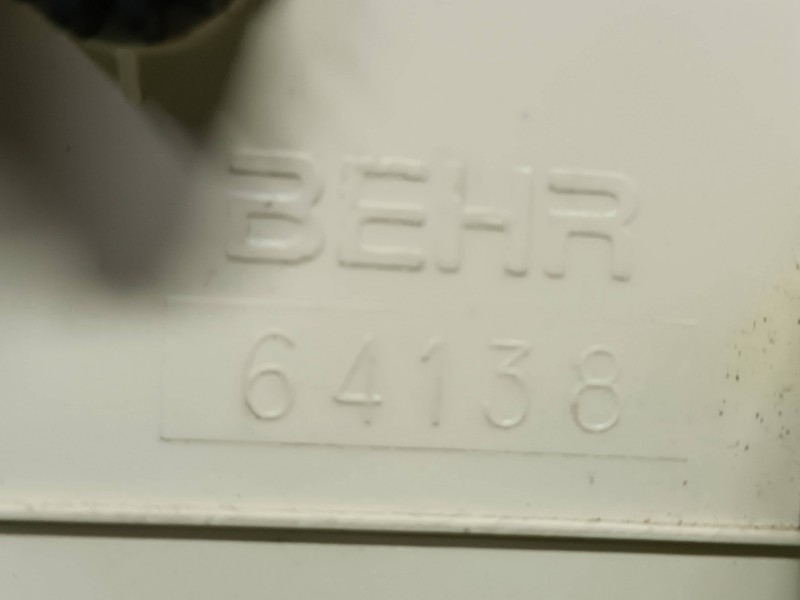 Recambio de mando calefaccion / aire acondicionado para peugeot 206 berlina xr referencia OEM IAM 64138  BEHR