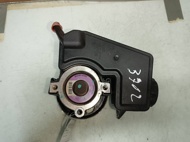 Recambio de bomba direccion para peugeot 206 berlina xr referencia OEM IAM 9634816080 26069779 26077655