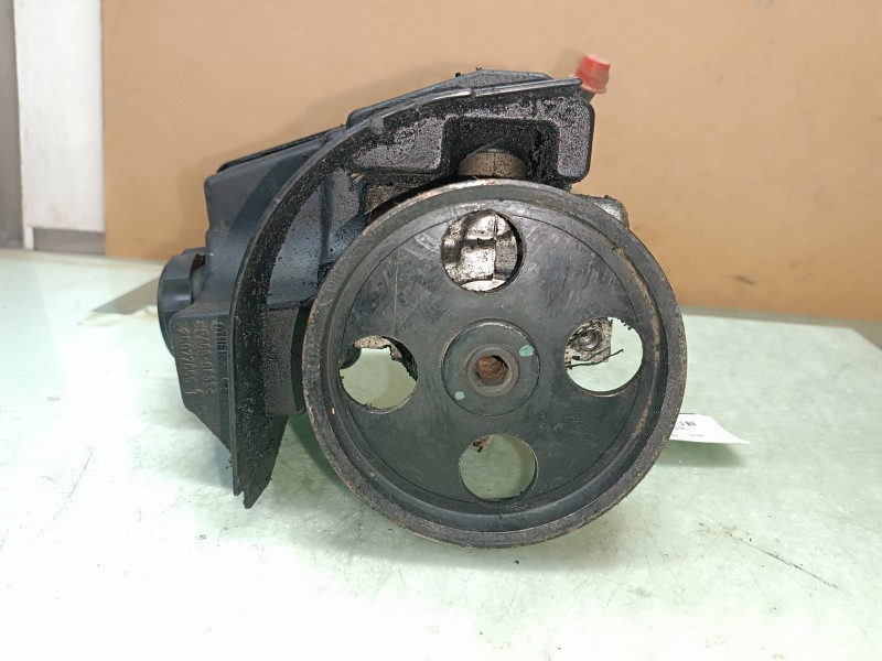 Recambio de bomba direccion para peugeot 206 berlina xr referencia OEM IAM 9634816080 26069779 26077655