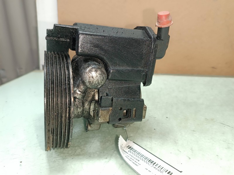 Recambio de bomba direccion para peugeot 206 berlina xr referencia OEM IAM 9634816080 26069779 26077655