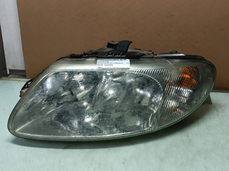 Recambio de faro izquierdo para chrysler voyager (rg) 2.5 crd executive referencia OEM IAM 5870100000 04857703AB 