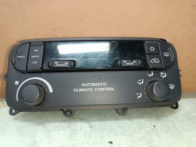 Recambio de mando climatizador para chrysler voyager (rg) 2.5 crd executive referencia OEM IAM 12237739 335300077 