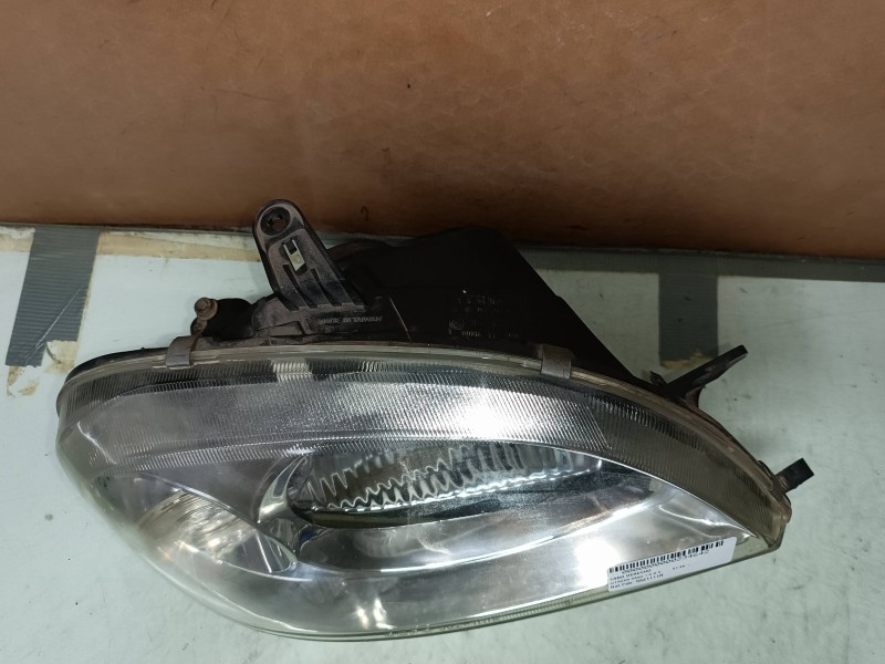 Recambio de faro derecho para citroen saxo 1.5 d x referencia OEM IAM 5521111R  DEPO
