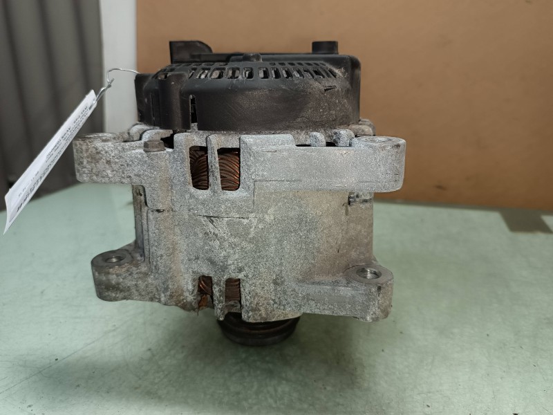 Recambio de alternador para ford focus lim. (cb8) sport referencia OEM IAM AV6N10300GC VALEO 