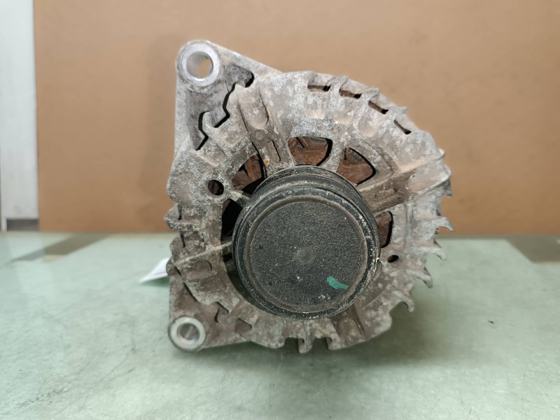Recambio de alternador para ford focus lim. (cb8) sport referencia OEM IAM AV6N10300GC VALEO 
