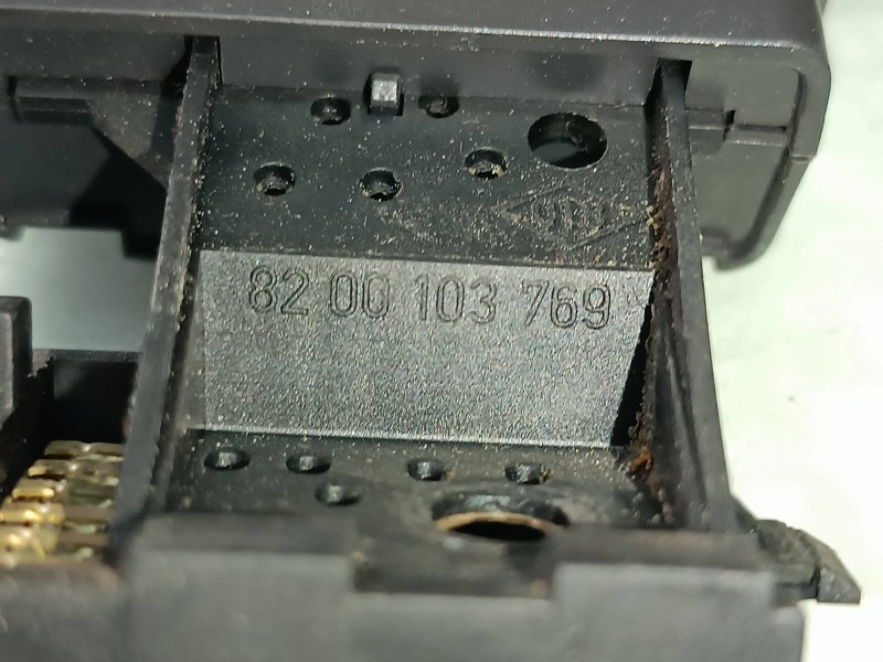 Recambio de mando multifuncion para renault megane ii berlina 3p confort authentique referencia OEM IAM 8200103769  RADIO