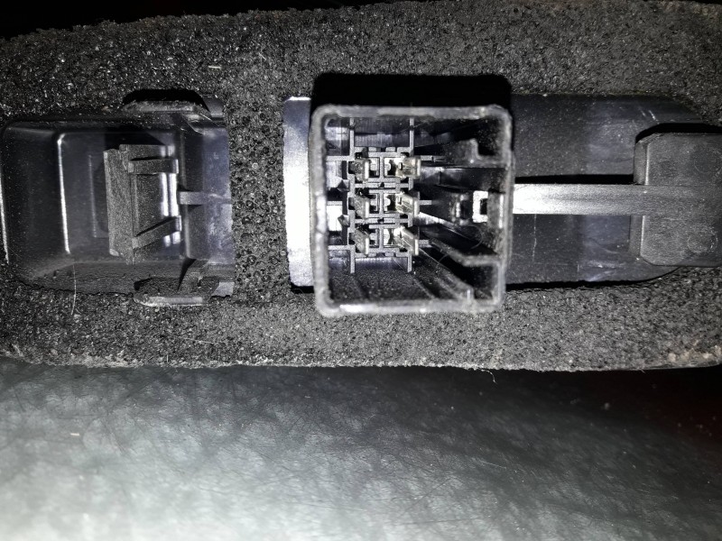 Recambio de piloto trasero izquierdo para ford fiesta (cbk) ambiente referencia OEM IAM 10876  