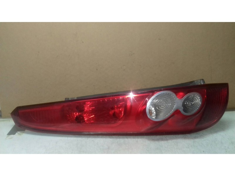 Recambio de piloto trasero izquierdo para ford fiesta (cbk) ambiente referencia OEM IAM 10876  