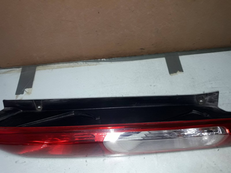 Recambio de piloto trasero derecho para ford focus berlina (cap) trend referencia OEM IAM 10175  