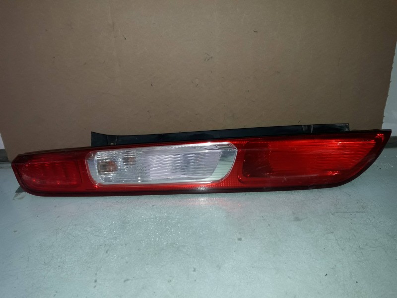 Recambio de piloto trasero izquierdo para ford focus berlina (cap) ambiente (d) referencia OEM IAM 10175  