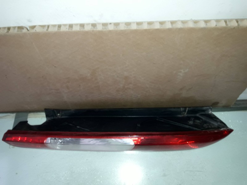 Recambio de piloto trasero izquierdo para ford focus berlina (cap) ambiente (d) referencia OEM IAM 10175  