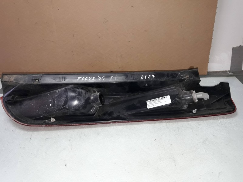 Recambio de piloto trasero izquierdo para ford focus berlina (cap) ghia referencia OEM IAM   