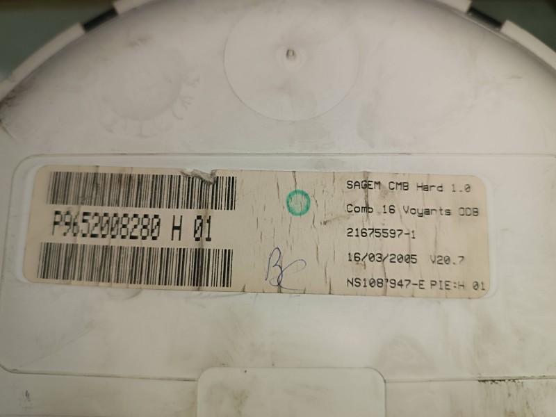 Recambio de cuadro instrumentos para citroen c3 hdi 70 furio referencia OEM IAM 21667252 P9652008280H01 